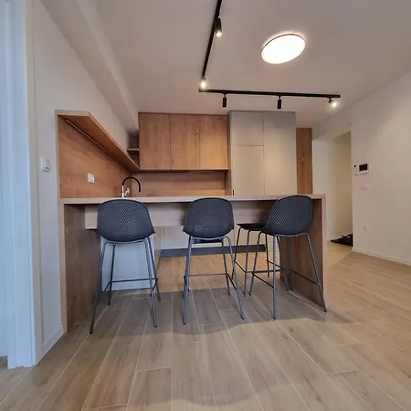 Apartman Dora With Private Parking Zadar