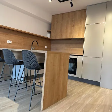 Apartment Dora With Private Parking