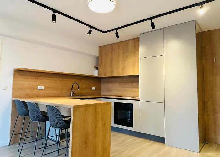 Dora With Private Parking Appartamento *